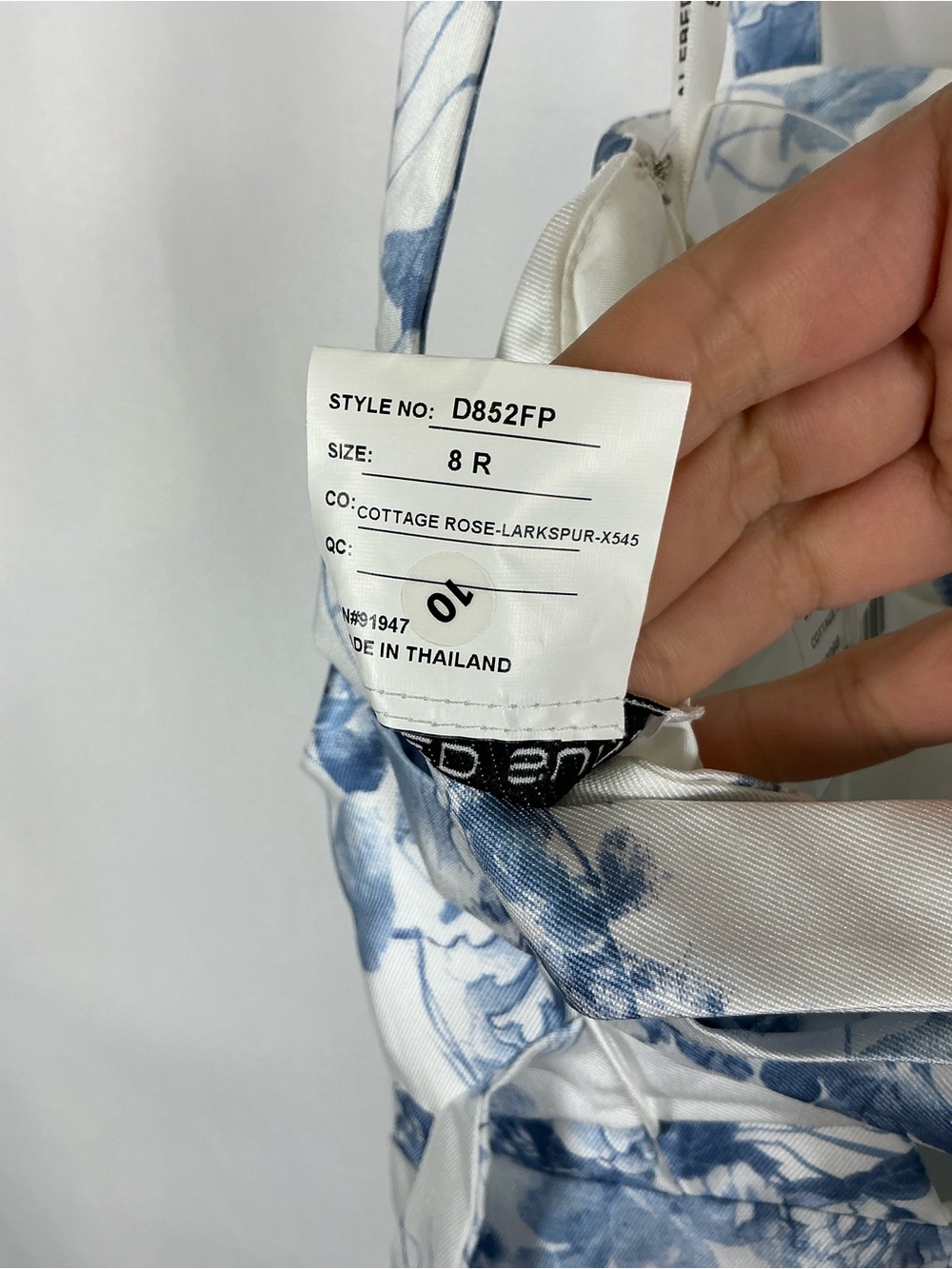 ALFRED SUNG White Satin Maxi Dress with Blue Floral Print - Picture 6 of 6
